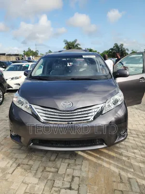 Toyota Sienna 2017 Gray