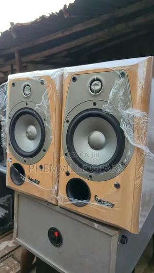Uk Used Infinity Alpha 20 Bookshelf Speakers
