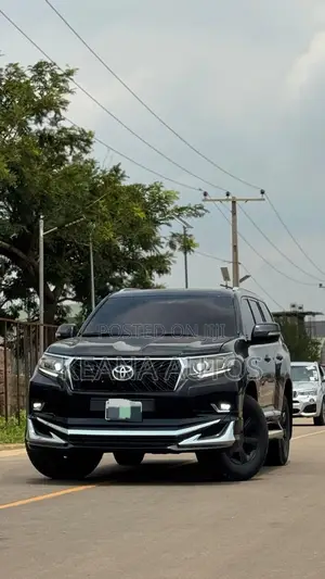 Toyota Land Cruiser Prado 2018 Black