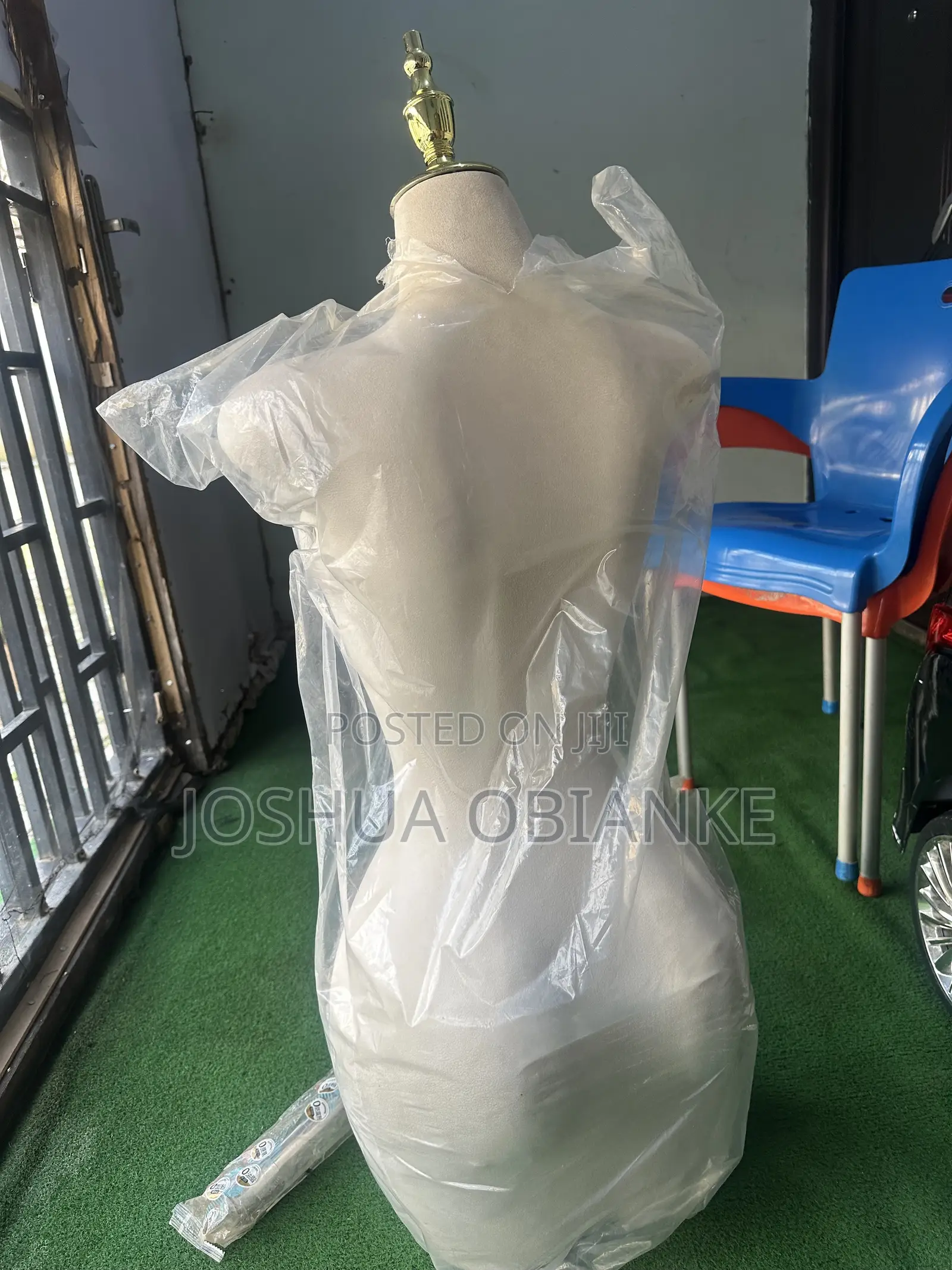 Pinnable Mannequin
