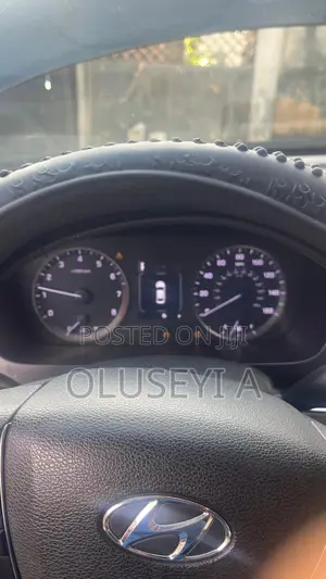 Hyundai Sonata Base Sedan FWD (2.4L 4cyl 6A) 2017 Black