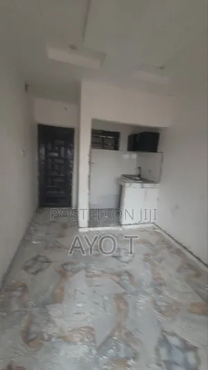 Studio Apartment in Bariga for rent