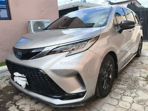 Toyota Sienna 2024 Gray