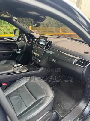 Mercedes-Benz GLE-Class 2016 Gray