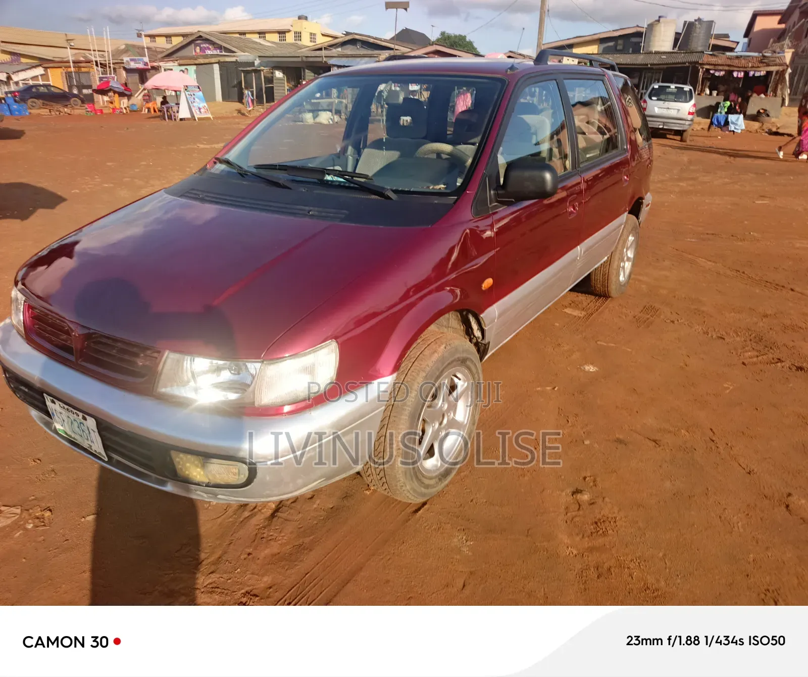 Mitsubishi SpaceWagon 2004 Red