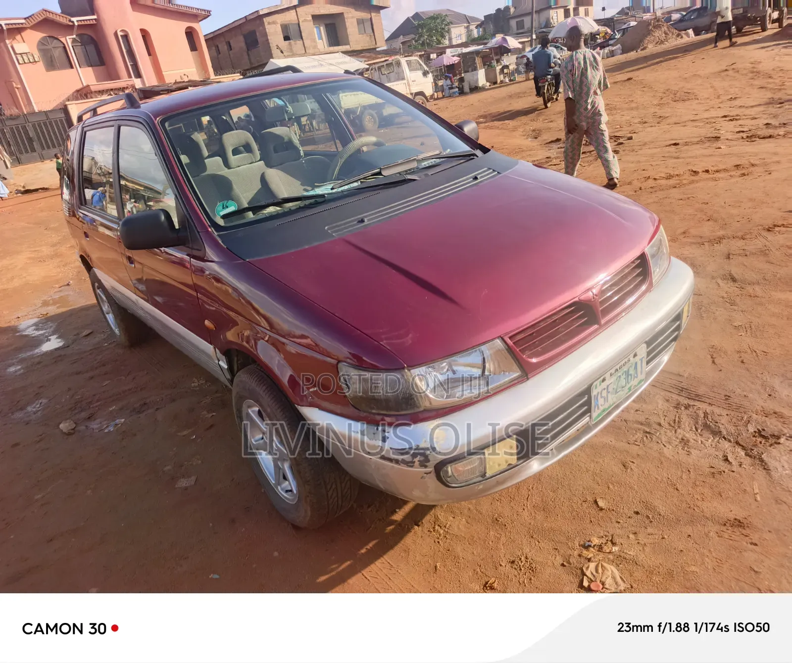 Mitsubishi SpaceWagon 2004 Red