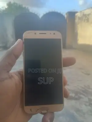 Samsung Galaxy J5 Pro 32 GB Silver