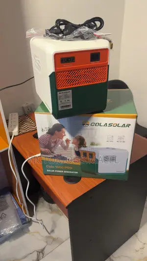 Cola 1000 Pro Solar Generator