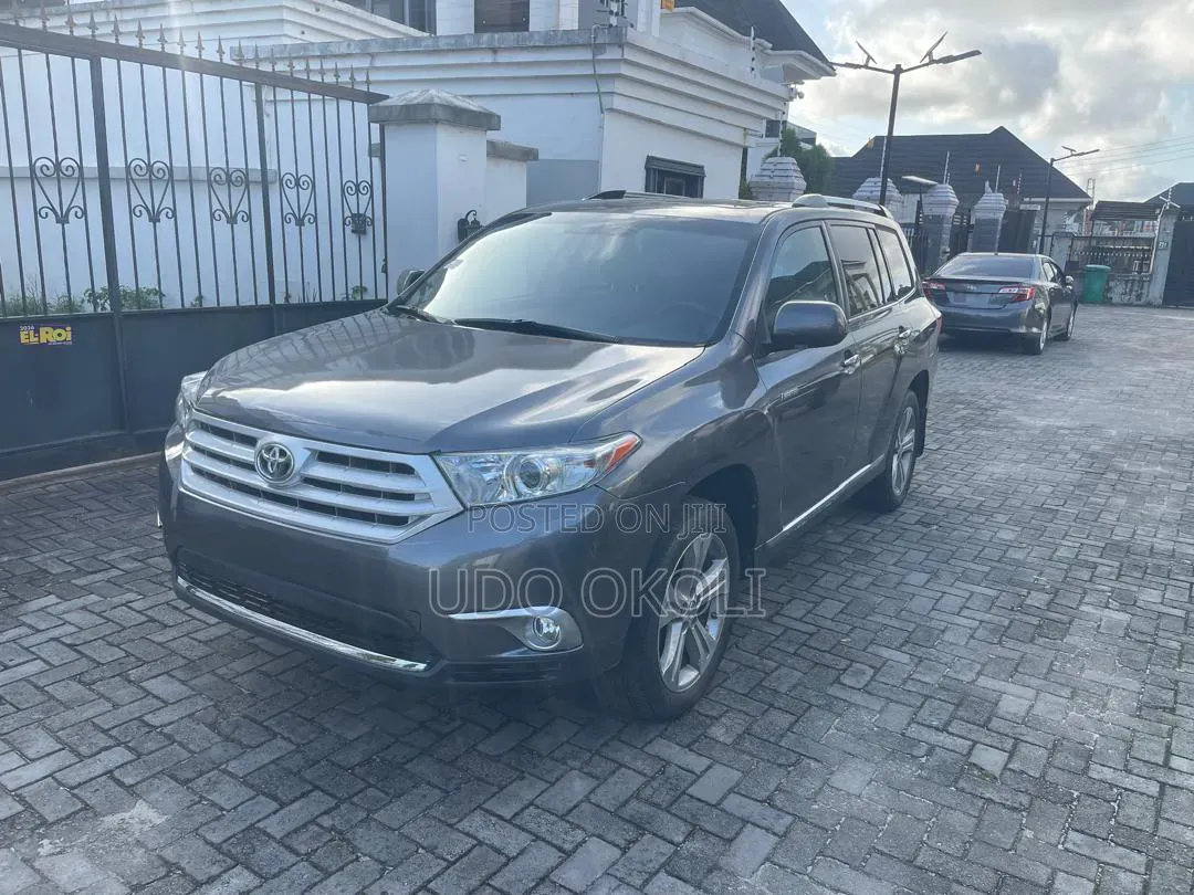 Toyota Highlander 2013 Gray
