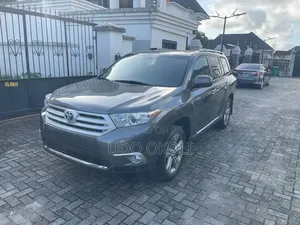 Toyota Highlander 2013 Gray