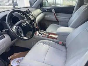 Toyota Highlander 2013 Gray