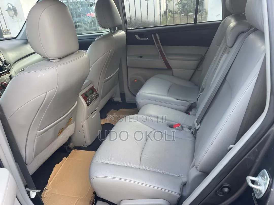 Toyota Highlander 2013 Gray