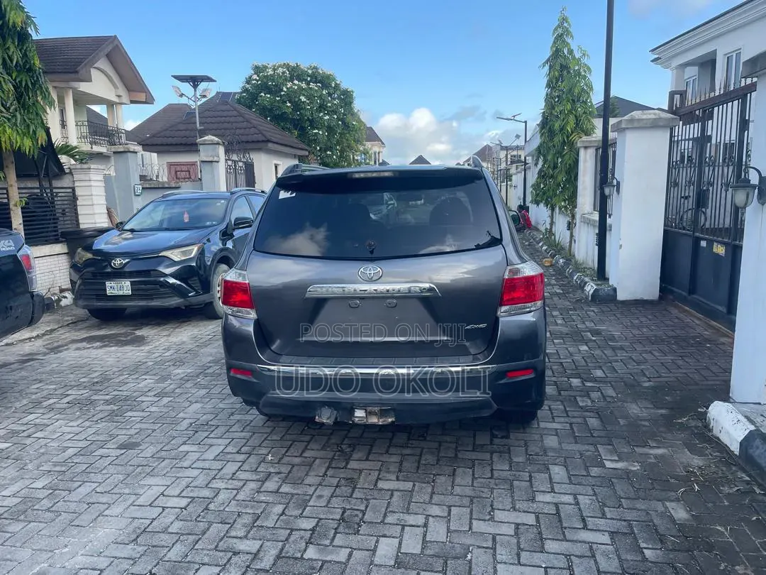 Toyota Highlander 2013 Gray