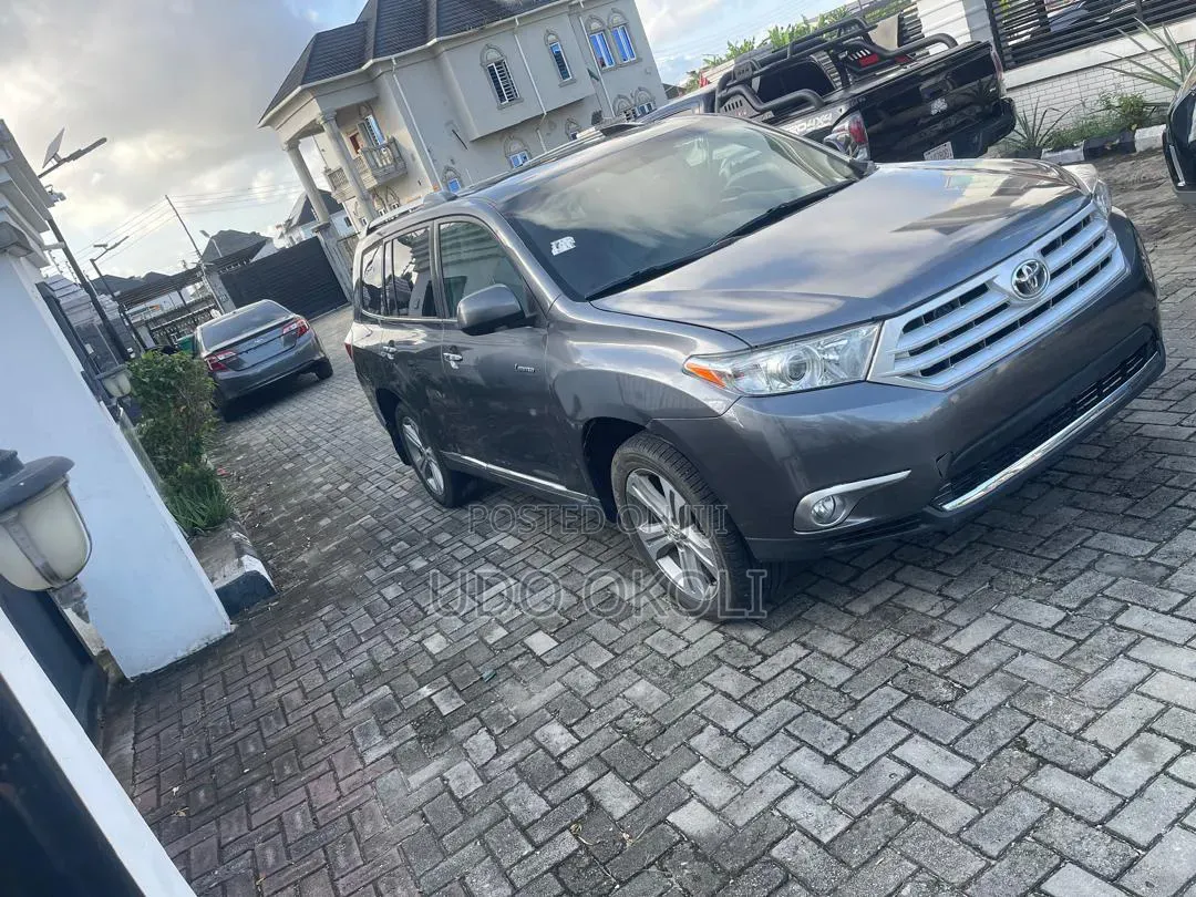 Toyota Highlander 2013 Gray