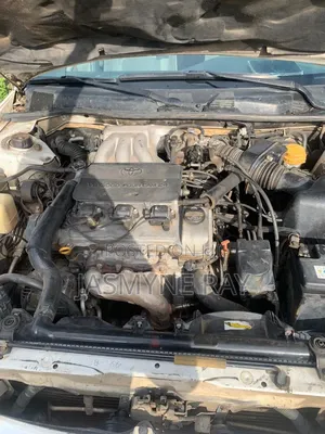 Toyota Camry 2000 White