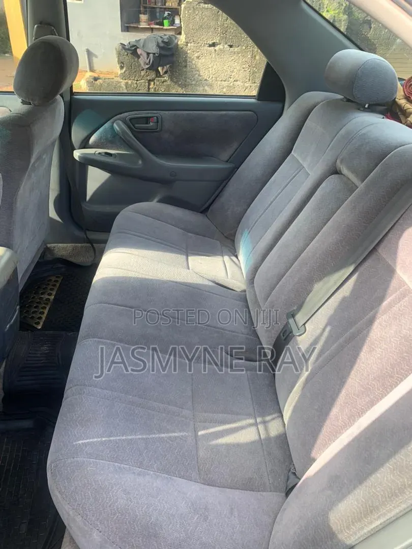 Toyota Camry 2000 White