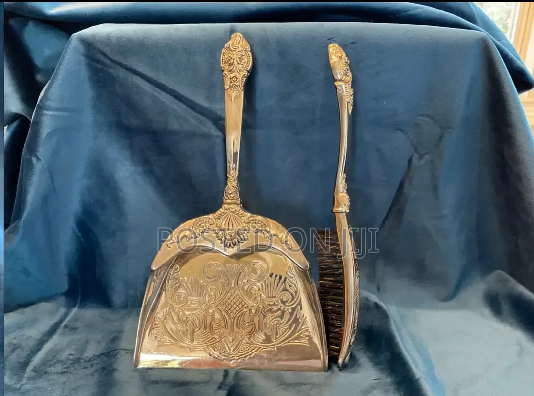 Sliver Plated Table Crumb Dustpan and Brush