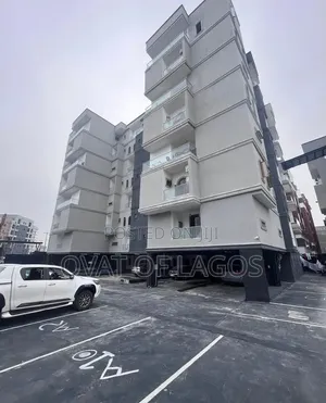 1bdrm Apartment in Freedom Way, Lekki Phase 1 for sale