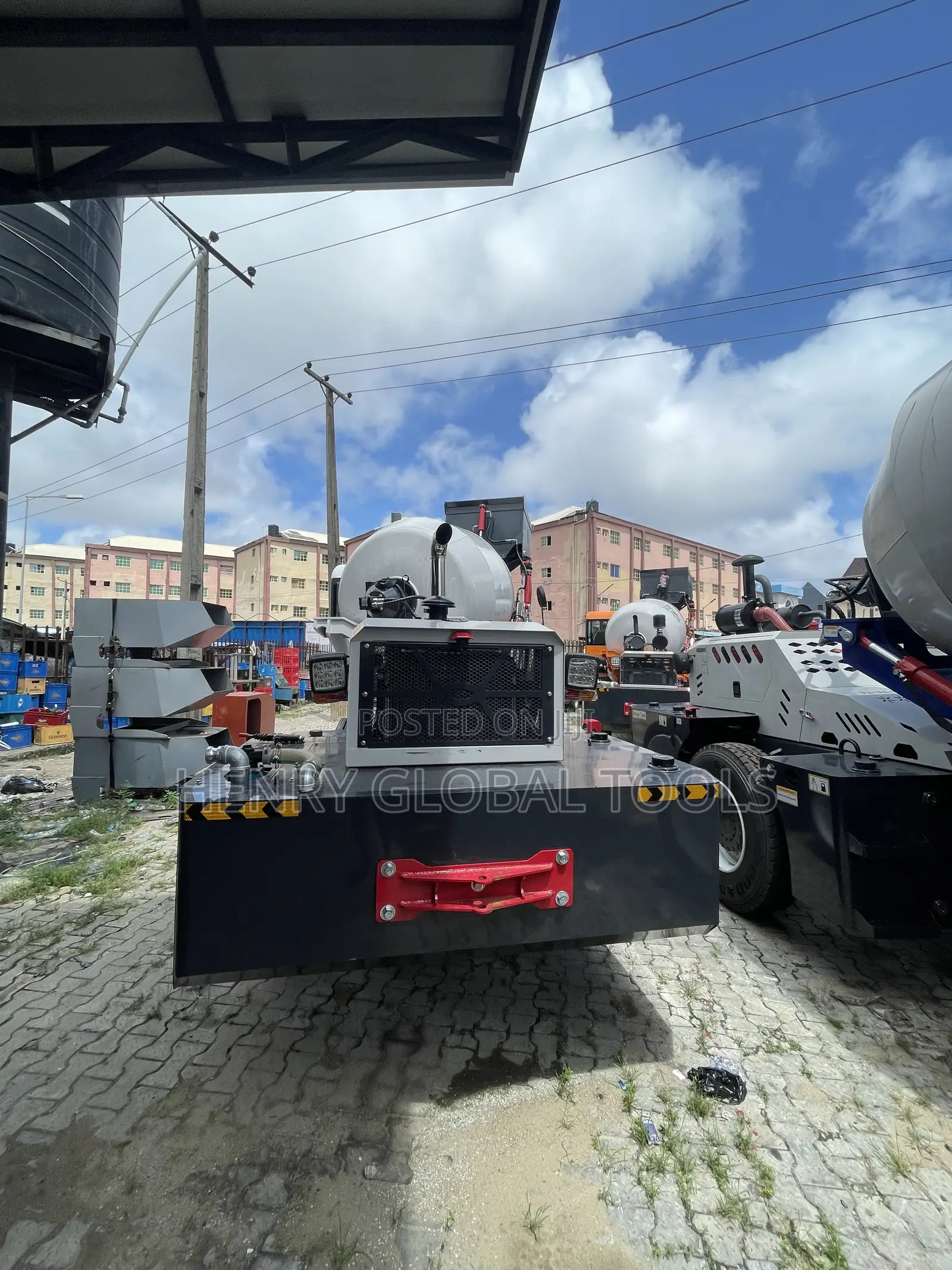 4cubic Mobile Industrial Self Load Concrete Mixer 4000l