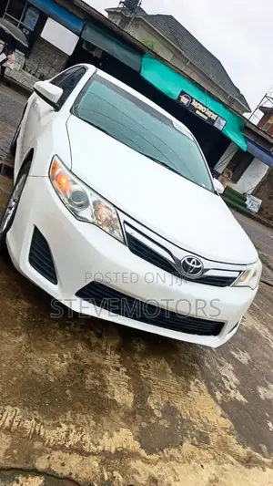 Toyota Camry 2014 White