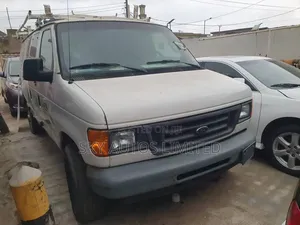 Ford E250 2006 White
