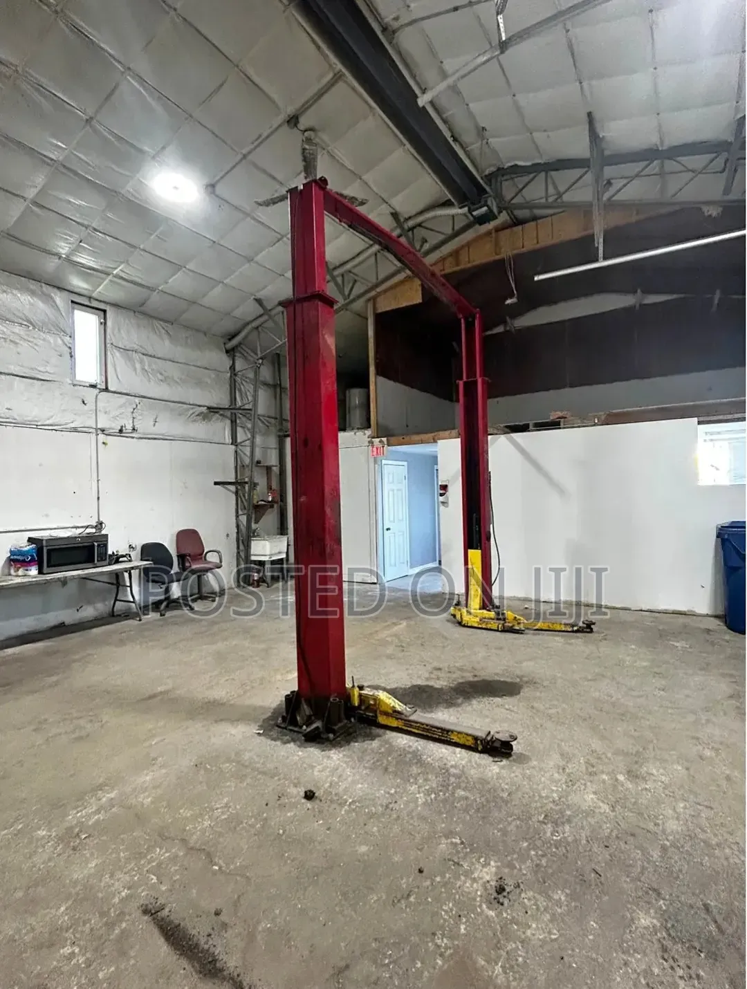 Auto Hoist