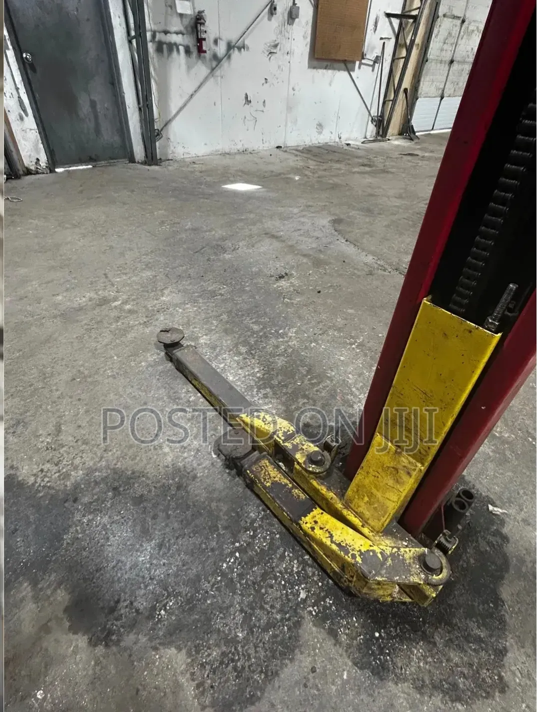 Auto Hoist