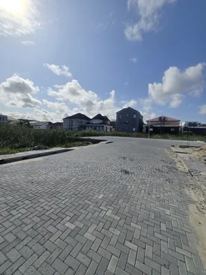 3000sqrts in Belevista Estate Freedom Way Lekki Phase 1. Price: 4.5b