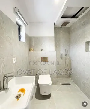 Furnished 2bdrm Apartment in Freedom Way, Lekki Phase 1 for rent