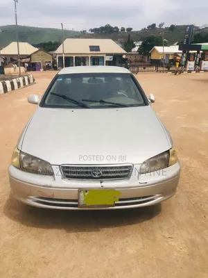 Toyota Camry 2001 Gray