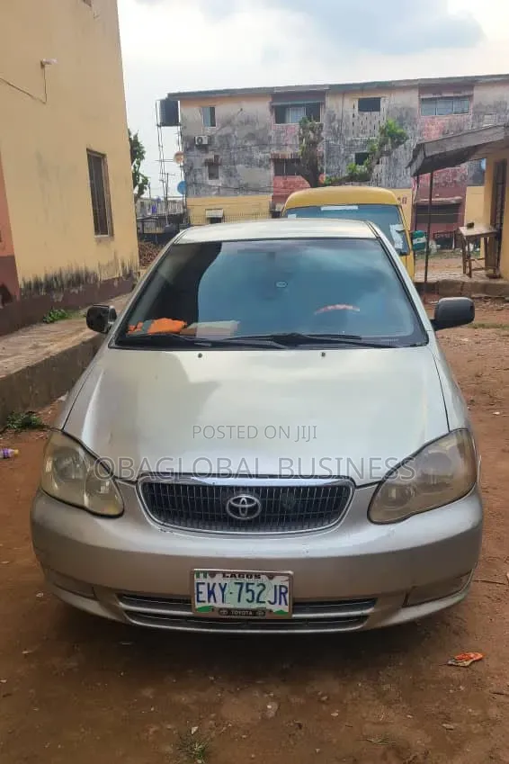 Toyota Corolla 2004 Silver