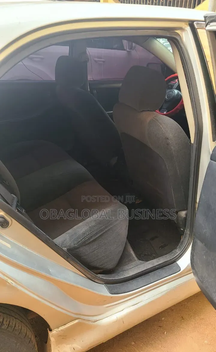 Toyota Corolla 2004 Silver