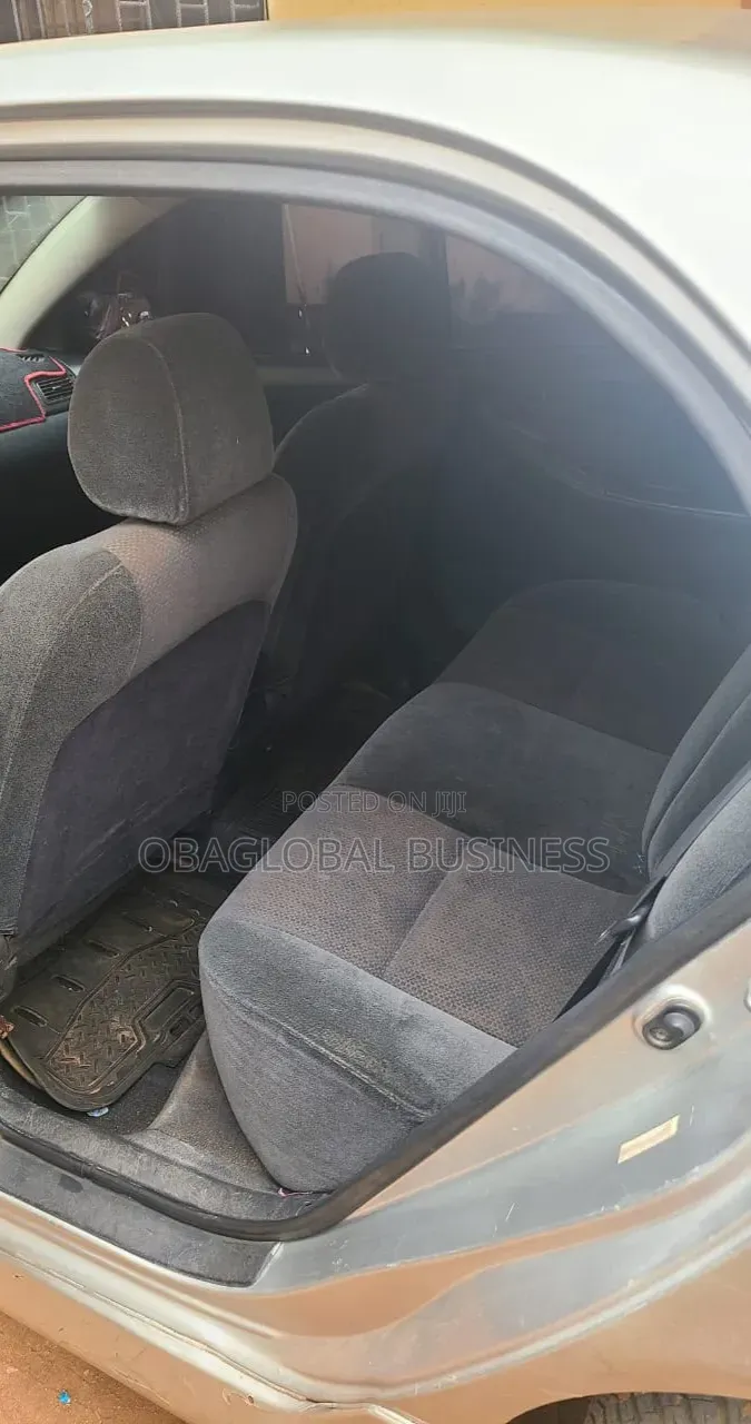 Toyota Corolla 2004 Silver