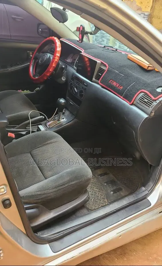 Toyota Corolla 2004 Silver