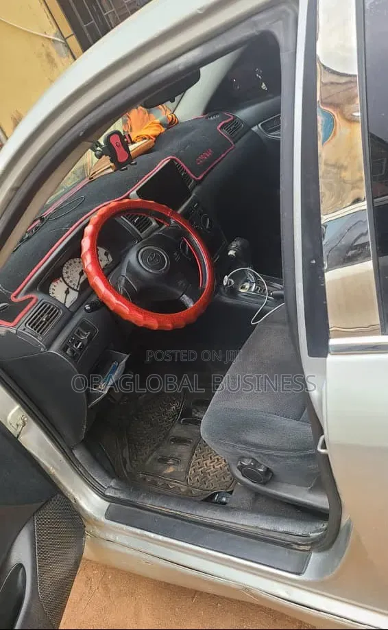 Toyota Corolla 2004 Silver