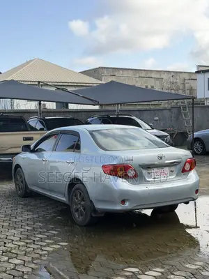 Toyota Corolla LE 4dr Sedan (1.8L 4cyl 4A) 2010 Blue