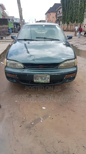 Toyota Camry 1986 Green