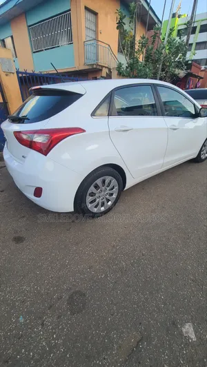 Hyundai Elantra 2017 White