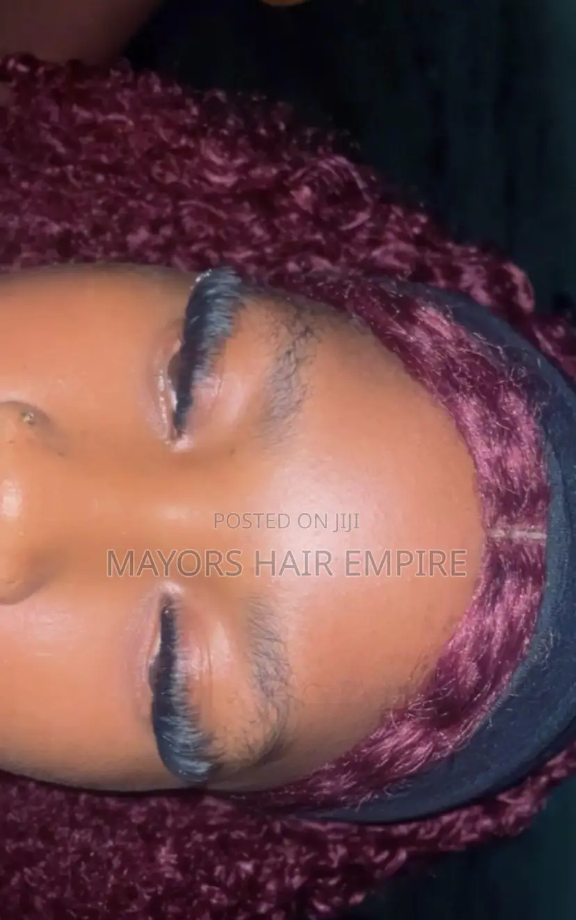 Cluster Lash Tech