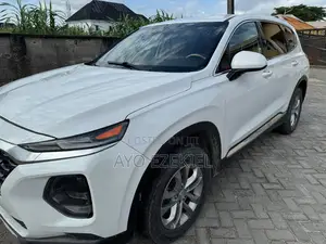 Hyundai Santa Fe SEL 2.4 FWD 2019 White