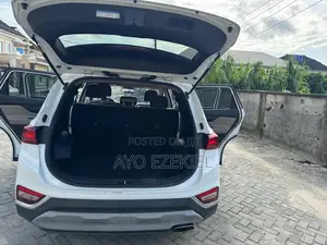 Hyundai Santa Fe SEL 2.4 FWD 2019 White