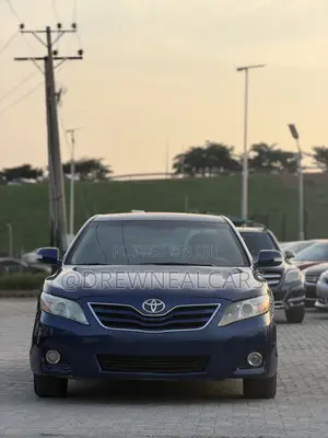 Toyota Camry LE 4dr Sedan (2.5L 4cyl 6A) 2011 Blue