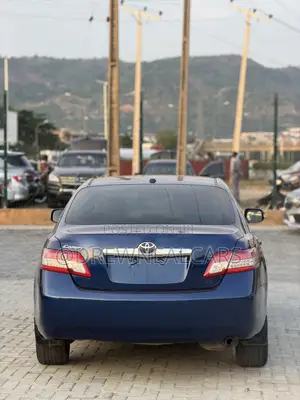 Toyota Camry LE 4dr Sedan (2.5L 4cyl 6A) 2011 Blue