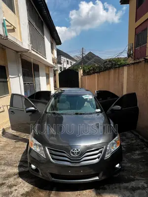 Toyota Camry 2010 Gray