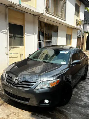 Toyota Camry 2010 Gray