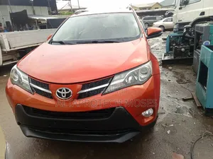 Toyota RAV4 2013 Orange