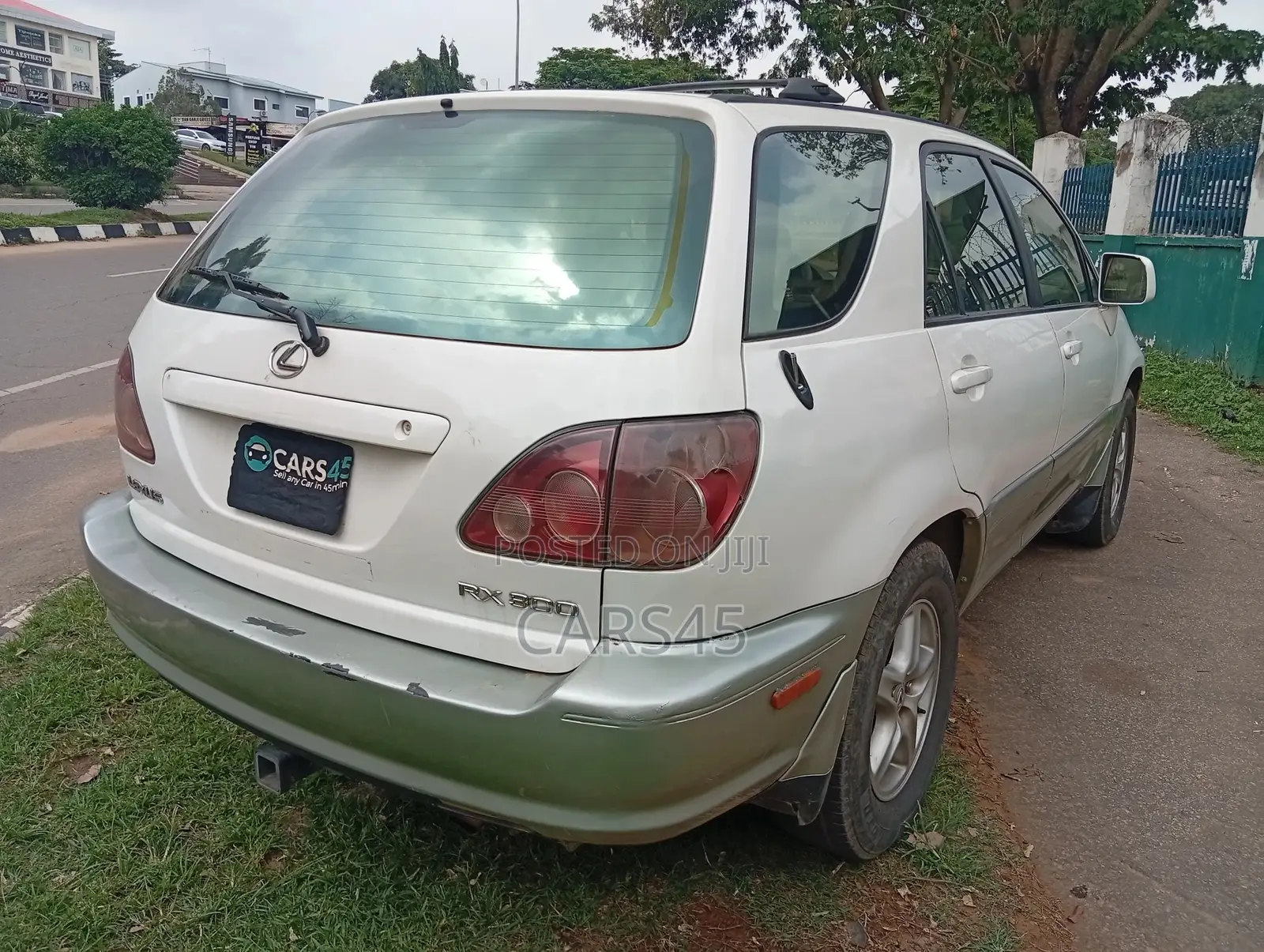 Lexus RX 2000 White
