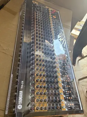 Yamaha Mixer Th 24 Channel