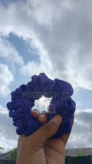 Full Scrunchies