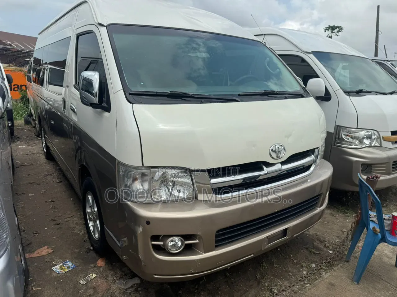 Toyota HiAce 2015 White